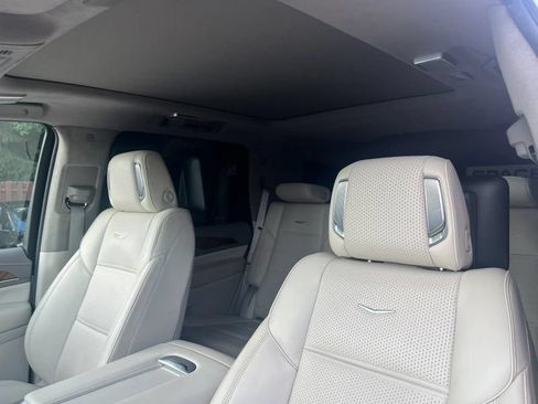Used 2024 Cadillac Escalade Sport Platinum w/ LPO, ONYX Package AWD/4WD image 12