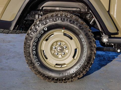 New 2026 Jeep Gladiator Willys AWD/4WD image 12