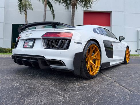 Used 2017 Audi R8 V10 plus AWD/4WD image 24