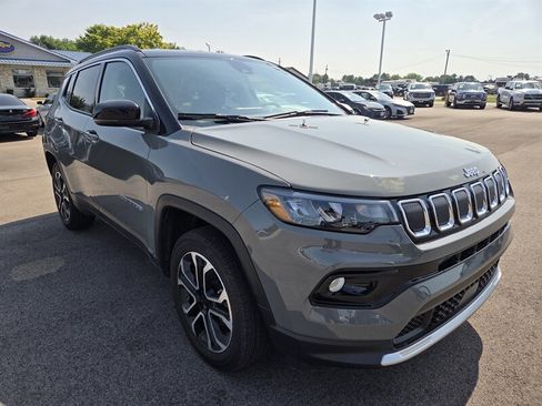 Used 2022 Jeep Compass Limited AWD/4WD image 1