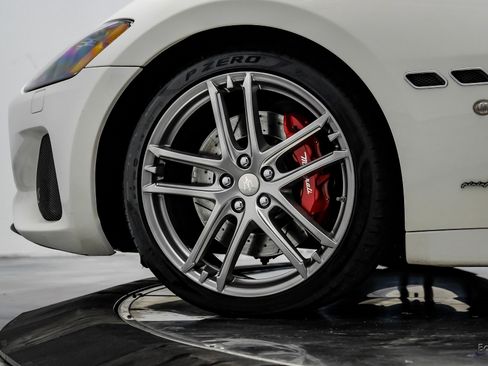 Used 2018 Maserati GranTurismo Sport image 87