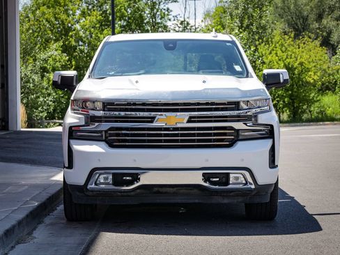 Used 2020 Chevrolet Silverado 1500 High Country w/ Technology Package AWD/4WD image 10