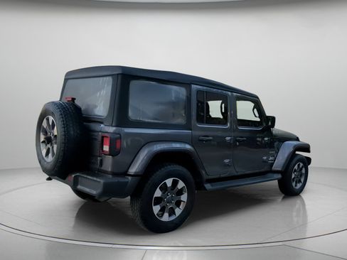 Used 2022 Jeep Wrangler Unlimited Sahara AWD/4WD image 28
