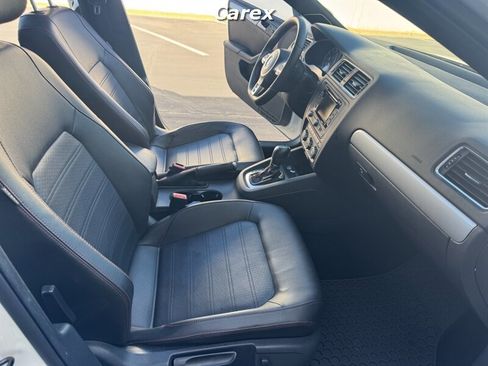 Used 2014 Volkswagen Jetta GLI Autobahn FWD image 24