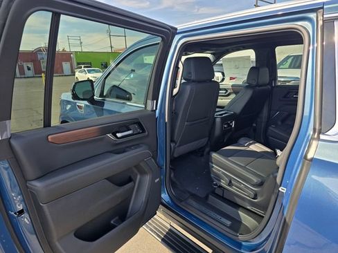 New 2026 GMC Yukon XL Denali w/ Sun & Power Step Package AWD/4WD image 16