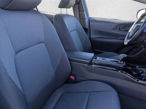 Used 2025 Toyota Prius LE image 25