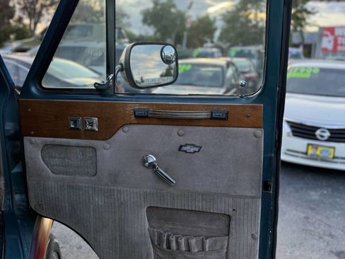 Used 1992 Chevrolet G20 image 22