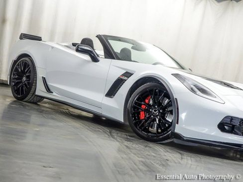 Used 2015 Chevrolet Corvette Z06 w/ 2LZ Preferred Equipment Group image 5