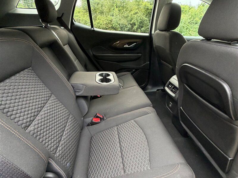 Used 2019 GMC Terrain SLE w/ Driver Convenience Package FWD image 19