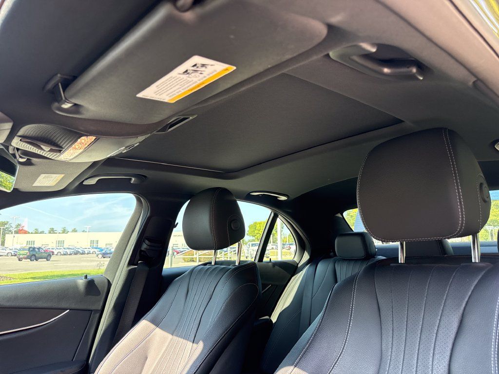 Used 2022 Mercedes-Benz E 350 Sedan image 31