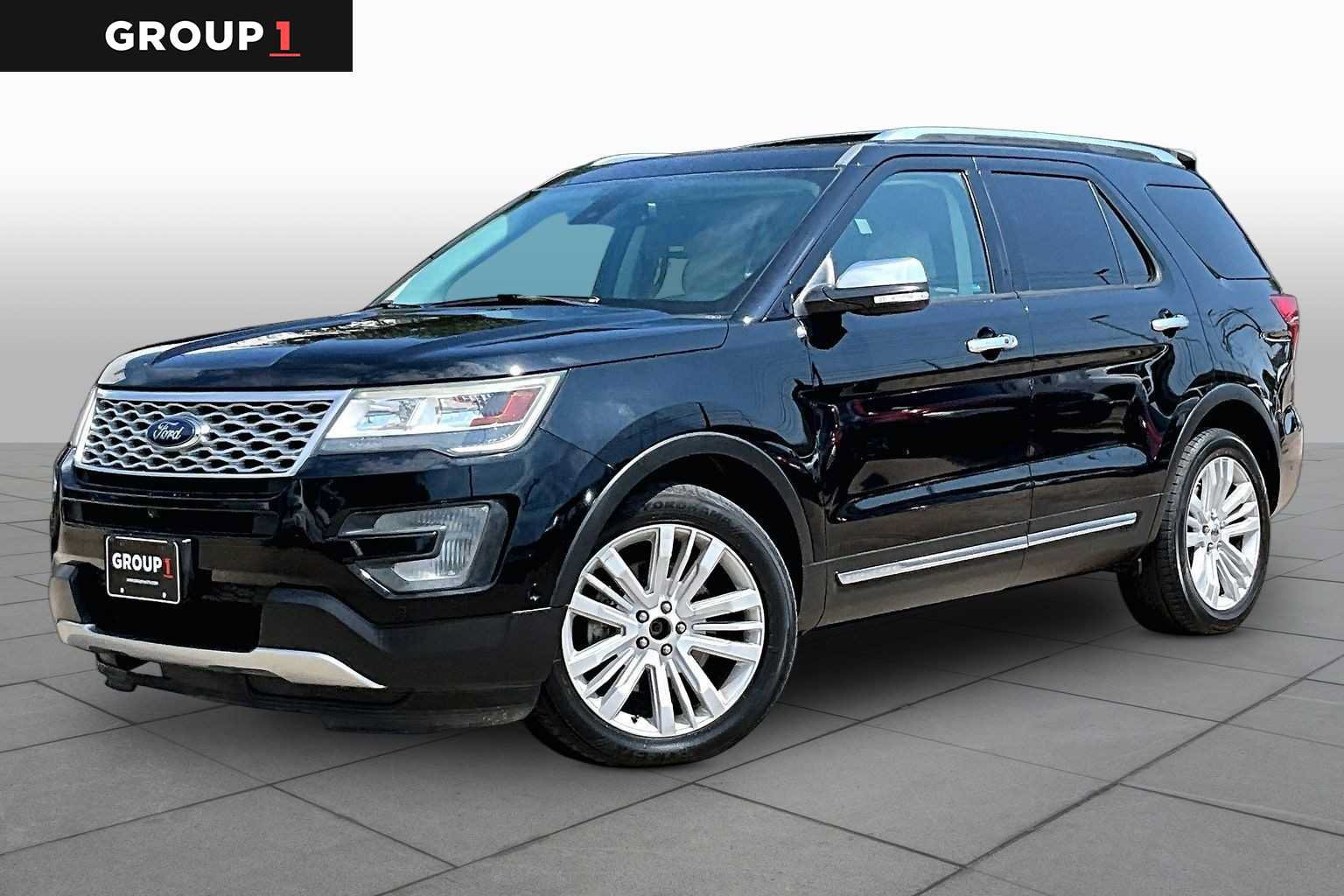 Used 2017 Ford Explorer Platinum AWD/4WD image 1