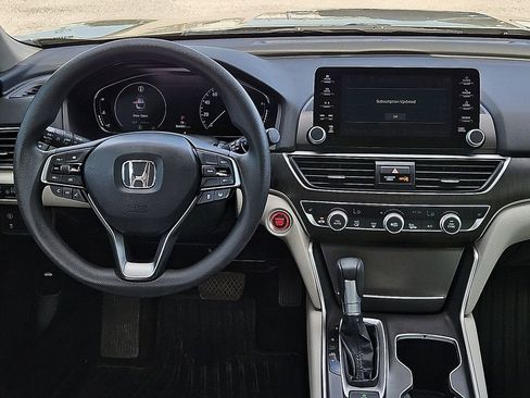 Used 2019 Honda Accord EX image 17