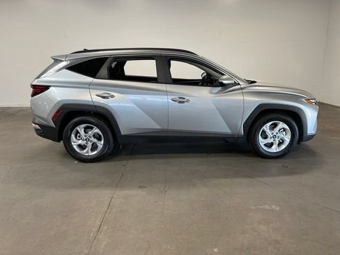 Used 2024 Hyundai Tucson SEL FWD image 2