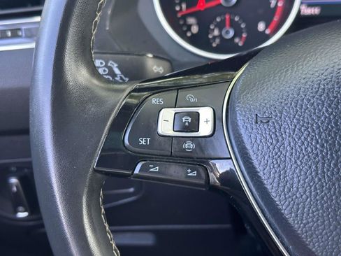 Used 2021 Volkswagen Tiguan SE AWD/4WD image 21