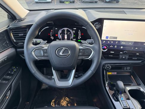 Used 2025 Lexus NX 350h AWD w/ Premium Package image 6