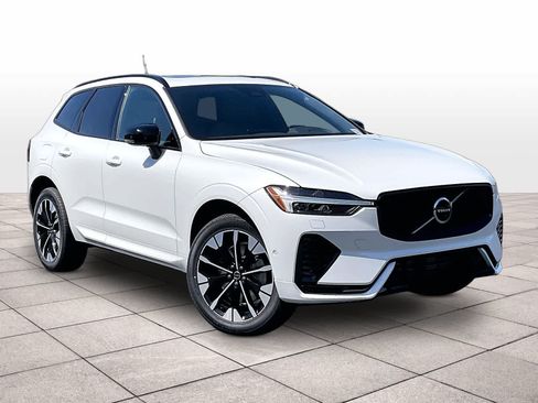New 2026 Volvo XC60 T8 Plus w/ Climate Package PRO AWD/4WD image 2