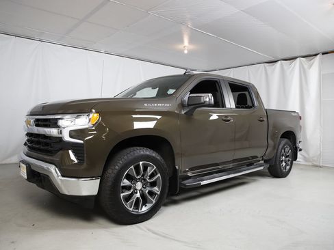 Used 2023 Chevrolet Silverado 1500 LT AWD/4WD image 26