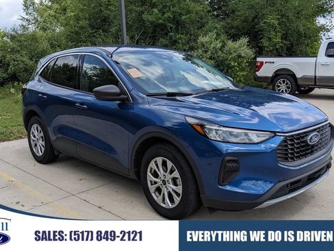 Used 2023 Ford Escape Active FWD image 1