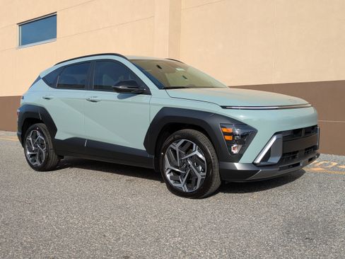 New 2026 Hyundai Kona SEL Premium image 2