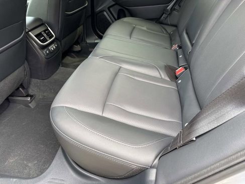 Used 2022 Subaru Outback Limited AWD/4WD image 16