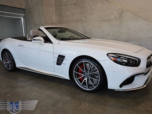 Used 2017 Mercedes-Benz SL 63 AMG image 1