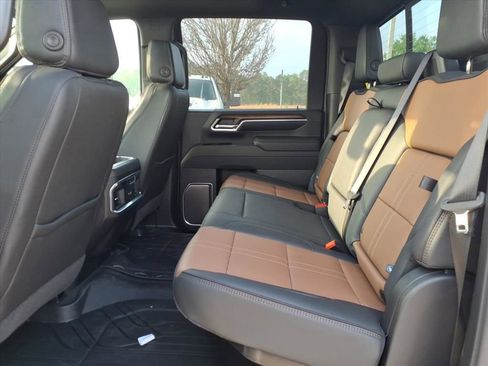 New 2026 Chevrolet Silverado 3500 High Country AWD/4WD image 13