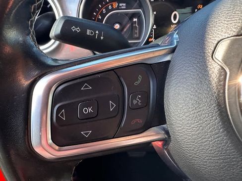 Used 2019 Jeep Wrangler Unlimited Sahara image 18