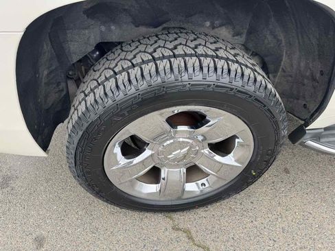 Used 2015 Chevrolet Tahoe LTZ image 43
