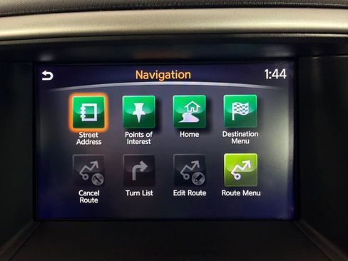 Used 2020 Nissan Pathfinder Platinum image 22