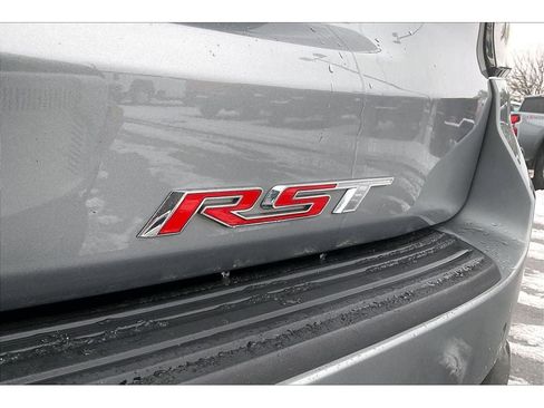 Used 2025 Chevrolet Suburban RST w/ Comfort Package image 9