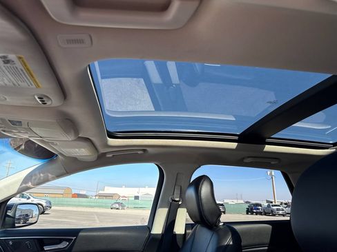 Used 2019 Ford Edge Titanium w/ Equipment Group 301A AWD/4WD image 22