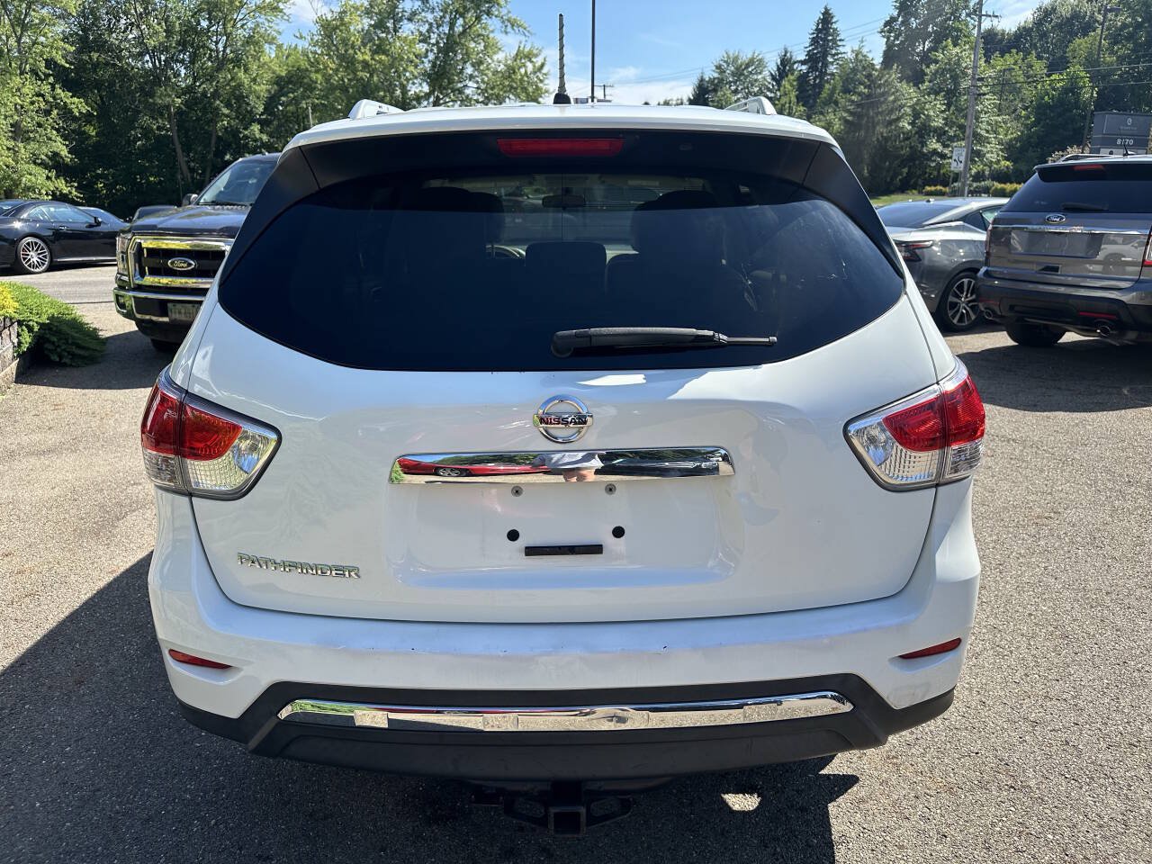 Used 2015 Nissan Pathfinder S FWD image 5