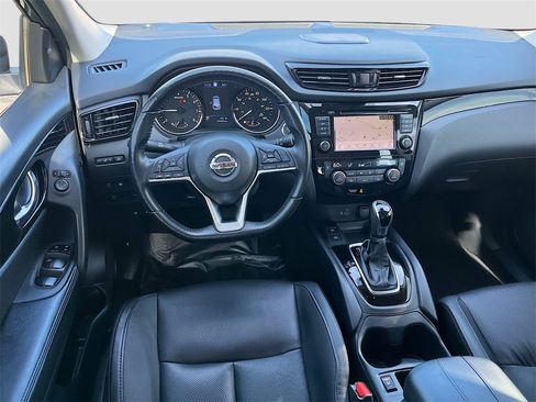 Used 2021 Nissan Rogue Sport SL w/ Premium Package image 23