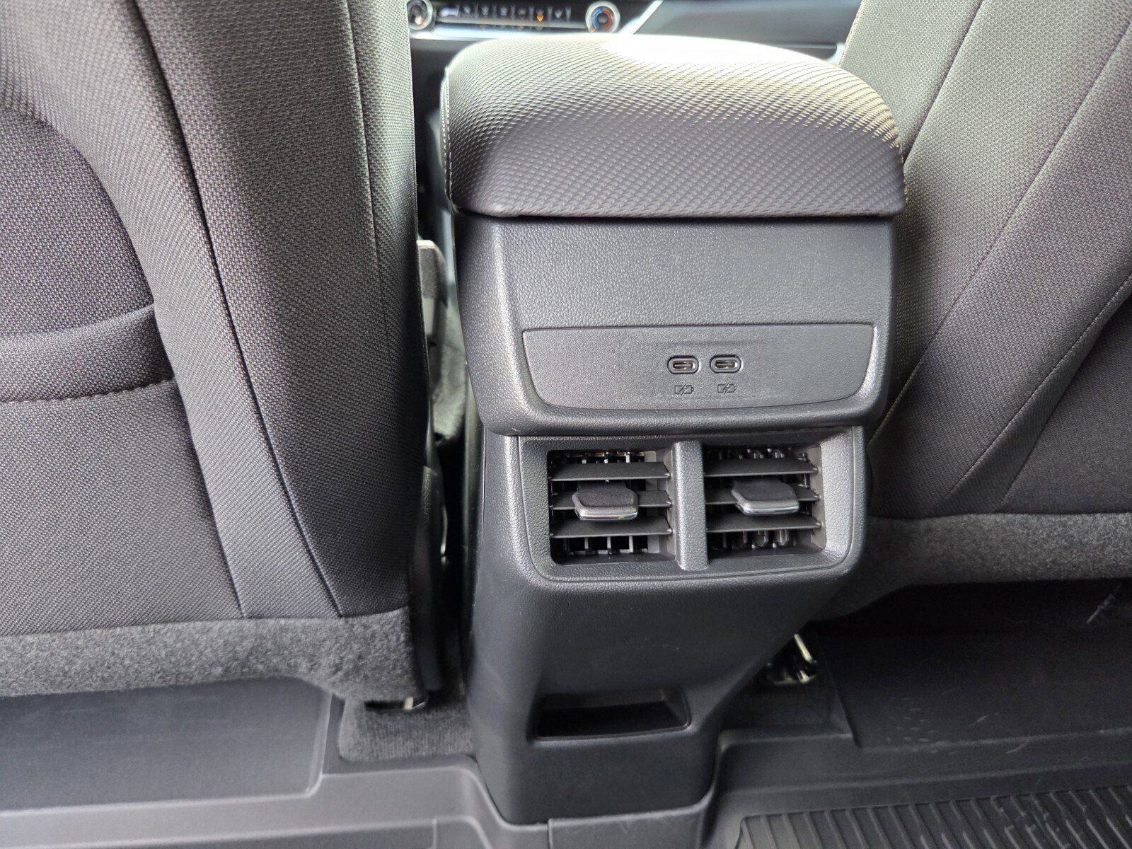 New 2027 Chevrolet Equinox ACTIV w/ Safety and Technology Package FWD image 10
