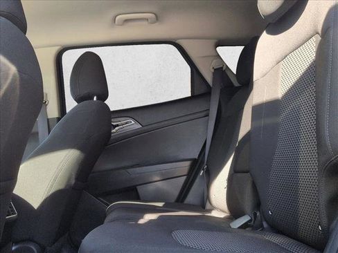 Used 2024 Kia Sportage LX image 19