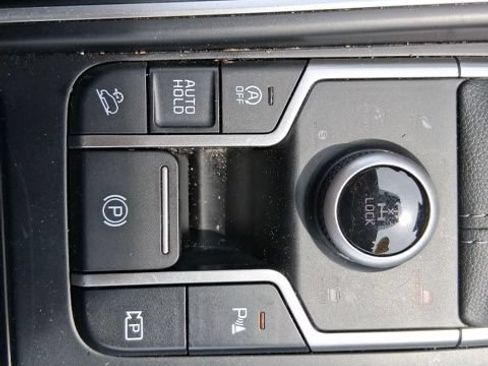 Used 2024 Kia Sorento S AWD/4WD image 36