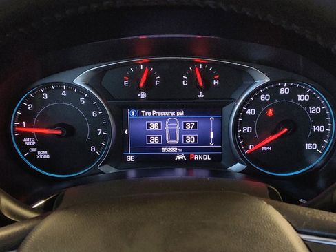 Used 2020 Chevrolet Equinox LT w/ Driver Convenience Package FWD image 23