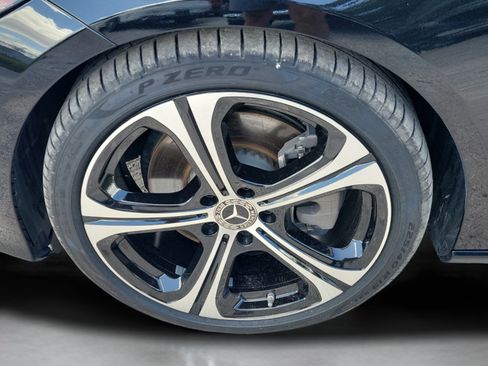 Used 2023 Mercedes-Benz C 300 Sedan image 3