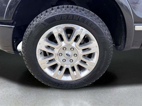 Used 2014 Ford F150 Platinum image 12