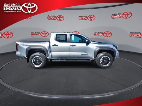 New 2026 Toyota Tacoma TRD Off-Road image 9
