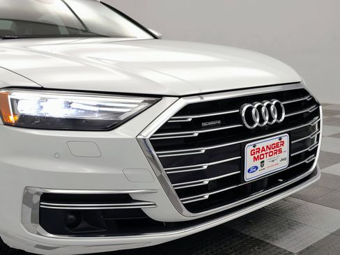 Used 2021 Audi A8 L 3.0T w/ Executive Plus Package image 18