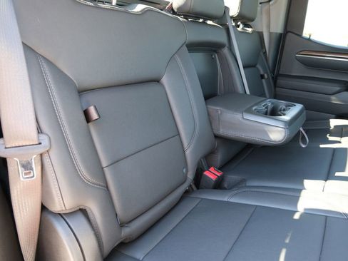 Used 2025 Chevrolet Silverado 1500 LT Trail Boss w/ Convenience Package II image 32