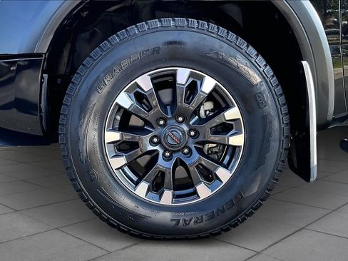 Used 2021 Nissan Titan PRO-4X w/ Off Road Protection Package image 10
