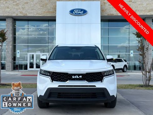 Used 2023 Kia Sorento LX AWD/4WD image 2