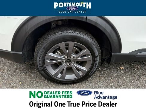 Certified 2022 Ford Explorer XLT w/ Equipment Group 202A image 28
