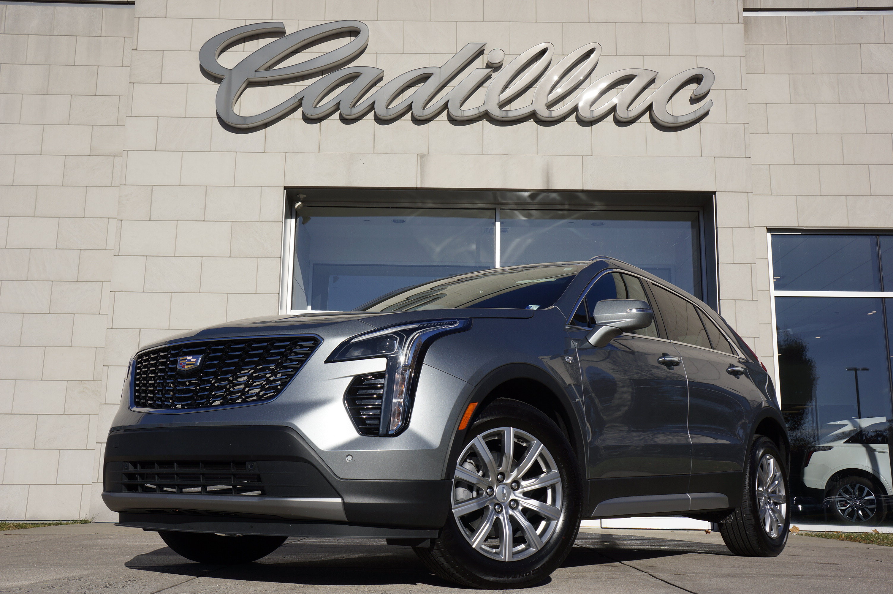 Used 2023 Cadillac XT4 Premium Luxury w/ Cold Weather Package AWD/4WD image 11