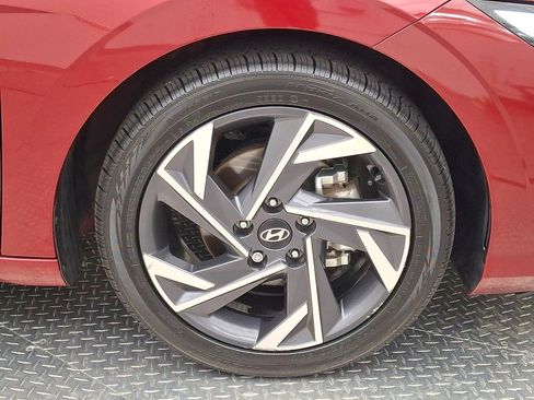 Used 2024 Hyundai Elantra SEL w/ Convenience Package FWD image 30