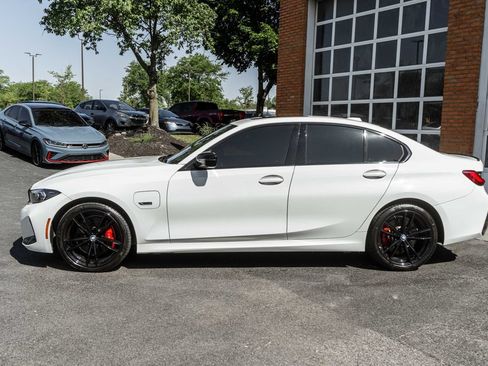 Used 2023 BMW 330e xDrive w/ M Sport Package AWD/4WD image 41