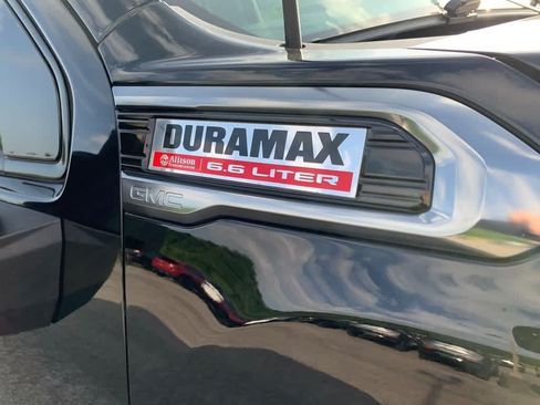 Used 2020 GMC Sierra 2500 AT4 w/ AT4 Premium Package AWD/4WD image 7