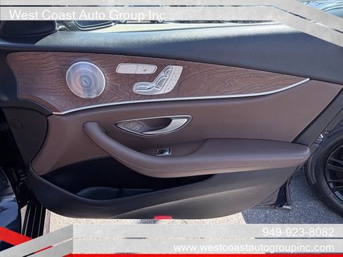 Used 2017 Mercedes-Benz E 300 image 17